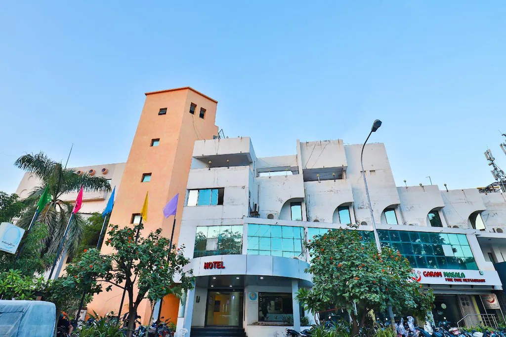 Country Club Surat - Surat Location